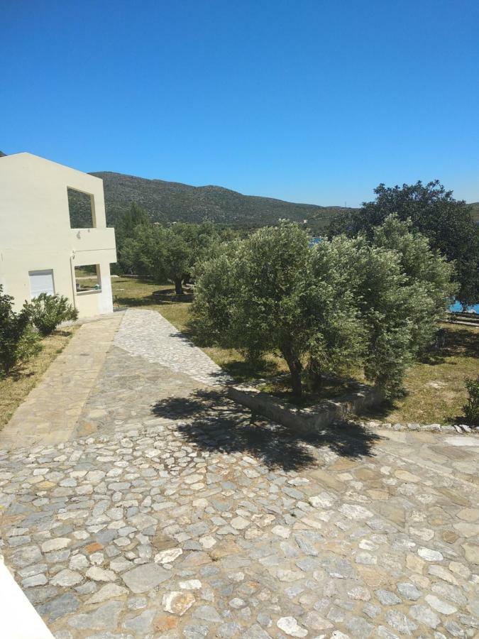 מונמבאסיה Gialos Village מראה חיצוני תמונה